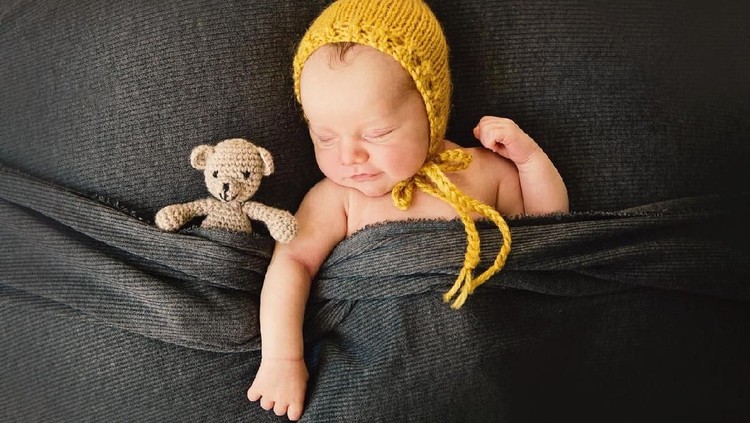 Nama bayi bisa diambil dari berbagai bahasa, seperti Jerman. Bunda ingin memberi nama bayi dari bahasa Jerman? Lihat nama bayi bahasa Jerman awalan C ini, Bun.
