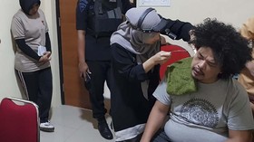 Sakit Telinga, Surya Anta Diberi Pereda Nyeri dan Obat Tetes