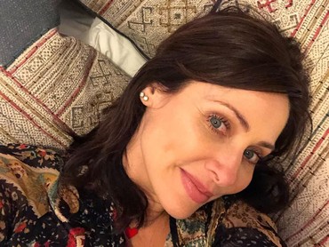 Natalie Imbruglia Lahirkan Anak Pertama dari Donor Sperma