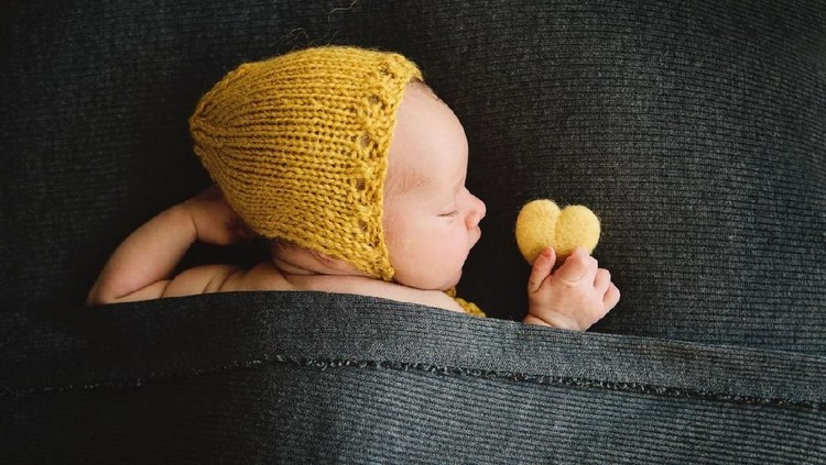 Bunda ingin berikan nama yang eksotis untuk bayi perempuan? Lihat deretan nama berikut ini ya.