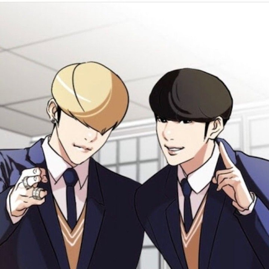 2. Lookism 3 Webtoon ini mengisahkan persahabatan sesama pria yang buat salah paham.