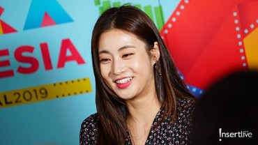 Kang Sora Resmi Menikah, Identitas Suami Jadi Sorotan