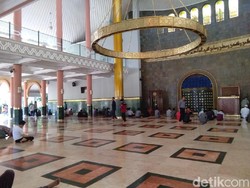 Ganjar-Anies Jadi Penceramah Masjid UGM, Takmir Tolak Dikaitkan Politik Praktis