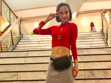 Rahasia Perut Rata Instruktur Zumba Cantik Nadya Putriani
