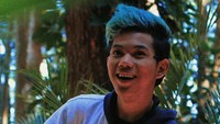 <p>Tegar juga sempat mencoba warna rambut baru, warna hijau! Bagaimana pendapat Bunda tentang warna rambut Tegar ini? (Foto: Instagram @tegar_official)</p>