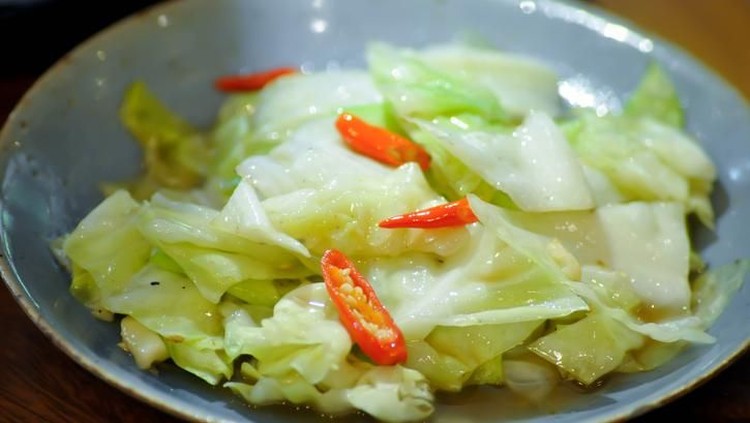 tumis sawi putih stir fied cabbage, stir-fried cabbage with chili