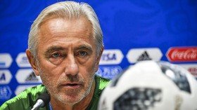 Van Marwijk: UEA Tak Anggap Enteng Timnas Indonesia