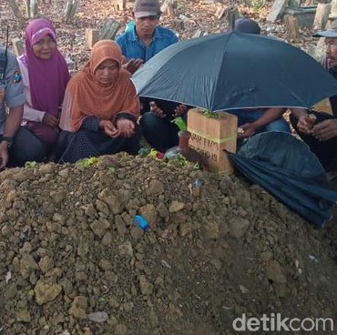 Dikira Bangkit dari Kubur, Pria Ini Bikin Geger Satu Kampung