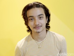 Bryan Domani Ceritakan Salat Pembawa Hidayah: Aku Sampai Nangis