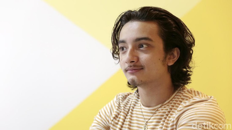 Bryan Domani saat berkunjung ke kantor detikcom.