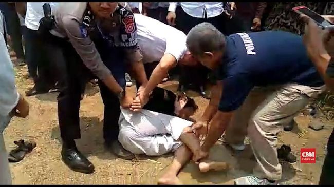 Kesaksian Warga saat Wiranto Tersungkur Kena Tusuk
