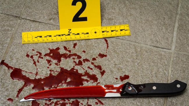 Teror Penusukan di Masjid London, Pelaku Ditangkap Sejauh ini, Kepolisian London menyatakan seorang pria berusia 70 tahun menjadi korban penusukan.