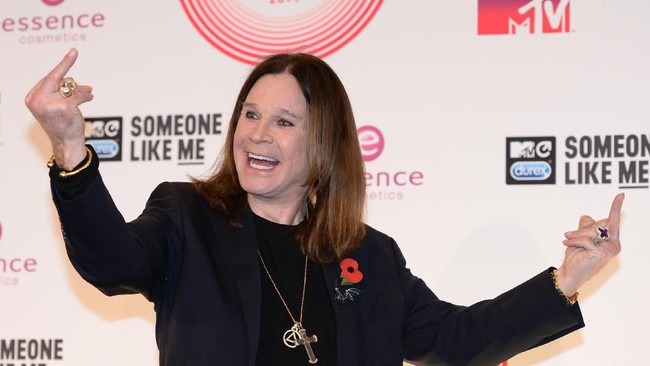 Sambutan Dingin Ozzy Osbourne terhadap Kehadiran Britney Spears yang Gencar di Media Sosial