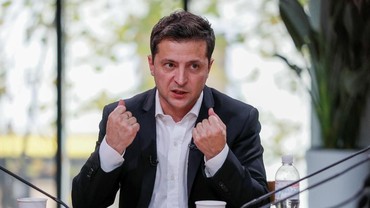 Presiden Ukraina Volodymyr Zelensky, Dulu Komedian Kini Pemimpin Negara