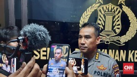 Pelaku Penusukan Wiranto Dibawa ke Mabes Polri