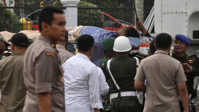 Mabes Polri mengetahui Syahrial Alamsyah tidak kenal Wiranto dari percakapannya dengan sang istri sebelum melakukan penyerangan di Pandeglang, Banten.
