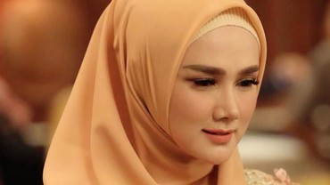 Mulan Jameela Kepergok Tak Pakai Hijab, Netizen Ingatkan soal Aurat