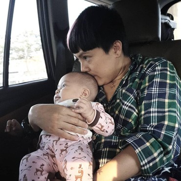 6 Artis Indonesia yang Alami Baby Blues