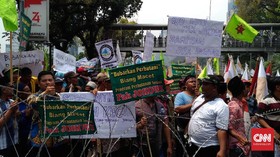 Petani Ancam Menginap Jika Jokowi Tak Dengar Tuntutan