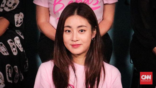 Aktris film dan drama Korea, Kang Sora, dikabarkan tengah hamil dan menantikan kelahiran anak pertamanya.