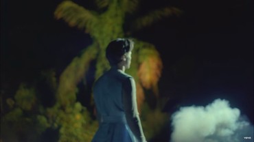 img-title 2 Tahun Vakum, Harry Styles Rilis Lagu Lights Up