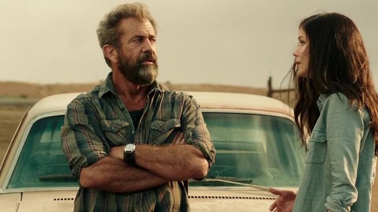 Santai malam, nonton film aja, Bun. Ada Blood Father dan I Am Wrath di Bioskop Trans TV hari ini.