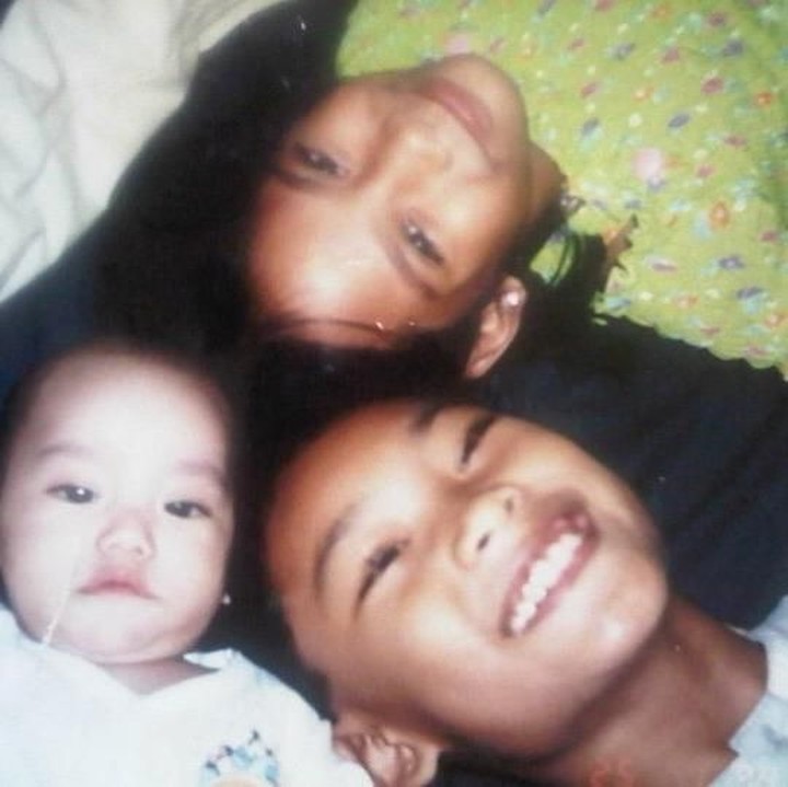 Tara Basro bersama saudaranya, dari kecil sudah cantik ya, Bunda? (Foto: Instagram @tarabasro)