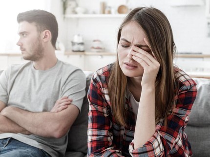 Suami Ketahuan Selingkuh, Bolehkah Istri Minta Cerai?
