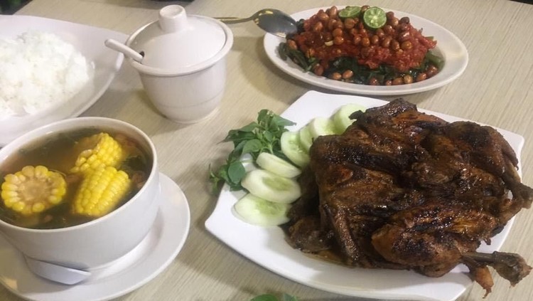Cari rekomendasi tempat makan untuk weekend. Coba cari rekomendasi dari Bikin Laper berikut ini.