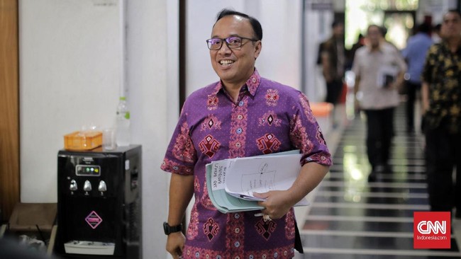 Kepala Divisi Humas Polri Irjen Pol. Dedi Prasetyo, menyatakan, Mabes Polri masih harus memastikan dan menanyakan kepada Wakapolda Jawa Tengah.