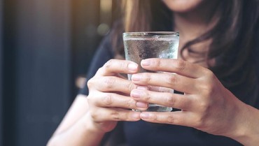 Minum Air Dingin Setelah Olahraga Bisa Picu Serangan Jantung? Ini Kata Ahli