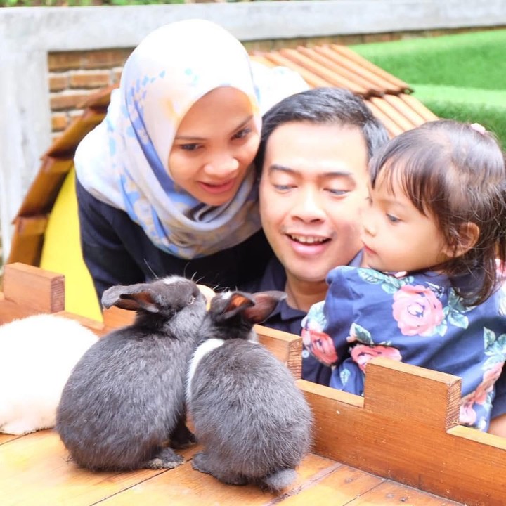 Hanum Rais berusaha hamil lewat program IVF. Kisahnya menanti buah hati bersama Rangga Almahendra itu diceritakan dalam novel I am Sarahza. (Foto: Instagram @hanumrais)