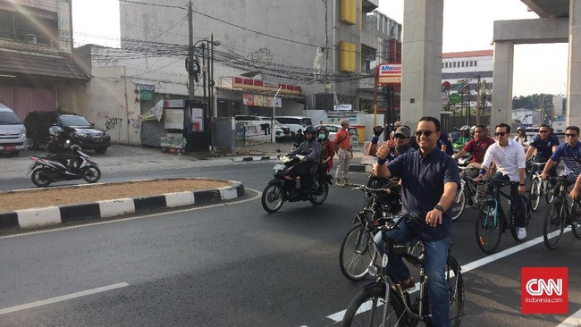 Pemprov DKI sedang menyiapkan tampat parkir sepeda yang direncanakan berada di pintu masuk dan keluar setiap stasiun MRT.