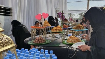 Mewah, Penggemar BTS di Arab Saudi Tak Perlu Antre Kepanasan