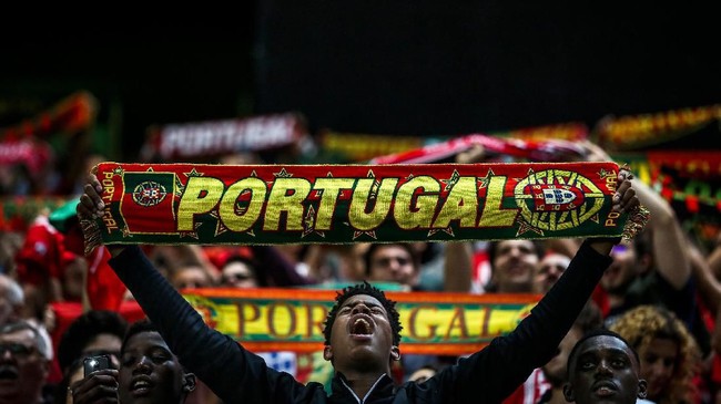 FOTO: Portugal Menang, Ronaldo di Ambang Sejarah Besar