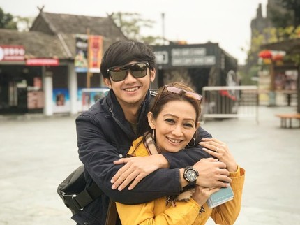 Momen Hangat 7 Aktor Tampan Sinetron dan Ibundanya, So Sweet!