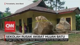 VIDEO: Sekolah Rusak Akibat Hujan Batu