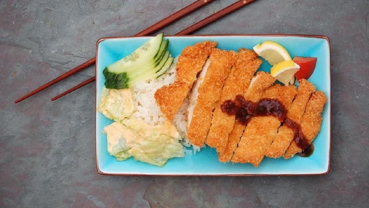 Chicken Katsu, resep bekal sekolah anak yang praktis dan sederhana.