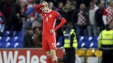 FOTO: Tiga Bintang Sepak Bola Cedera Berjemaah Tiga pemain bintang Neymar, Luka Modric, dan Gareth Bale mengalami cedera di hari yang sama saat menjalani pertandingan internasional.