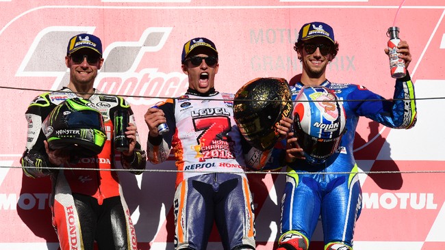 Salah satu rahasia yang diungkapkan Cal Crutchlow terkait perekrutan Alex Marquez oleh Repsol Honda untuk MotoGP 2020 adalah posisi Johann Zarco.