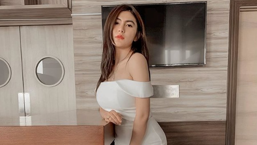 Angela Lee dari instagram.