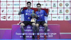 FOTO: Leo/Daniel Bawa Merah-Putih Berkibar di Rusia