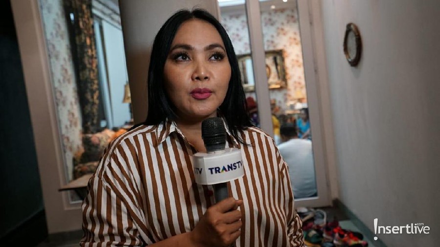 Dewi Gita Salurkan Bantuan Sosial dari Gabungan Artis dan Seniman Sunda Persiapan hari jadi Gerakan Artis dan Seniman Sunda (GASS) yang ke-10 tahun.