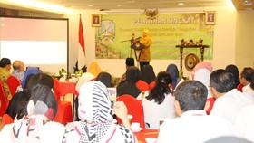 Khofifah Pertemukan UKM Jatim dengan Rumah Kriya dari Paris