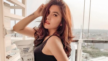Disindir Pansos, Balasan Kalem Sang Barbie Jawa Tuai Pujian