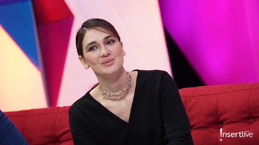 Luna Maya Tiga selebriti ini juga pernah merasakan pengalaman pahit ditikung teman.