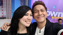 Jelang Nikahi Janda Kaya, Delon Pesan Jas Pengantin Senilai Rp50 Juta