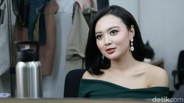 img-title Ramai Dicomblangin dengan Ariel NOAH, Wika Salim Kasih Tanggapan