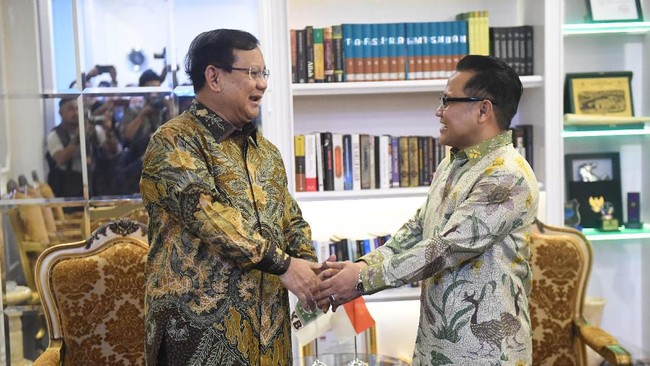 Waketum Partai Gerindra beri syarat jika PKB ingin menduetkan Prabowo dengan Cak Imin, yaitu Prabowo yang jadi calon presiden.