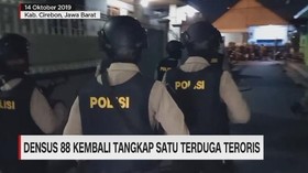 VIDEO: Densus 88 Kembali Tangkap Terduga Teroris di Cirebon